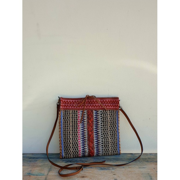 Exquisite J šiaudinė rankinė 